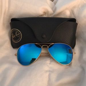 Authentic blue mirrored aviator raybans